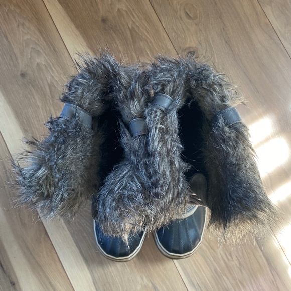 Sorel Women’s Joan Of The Arctic Waterproof Boots - Picture 10 of 16